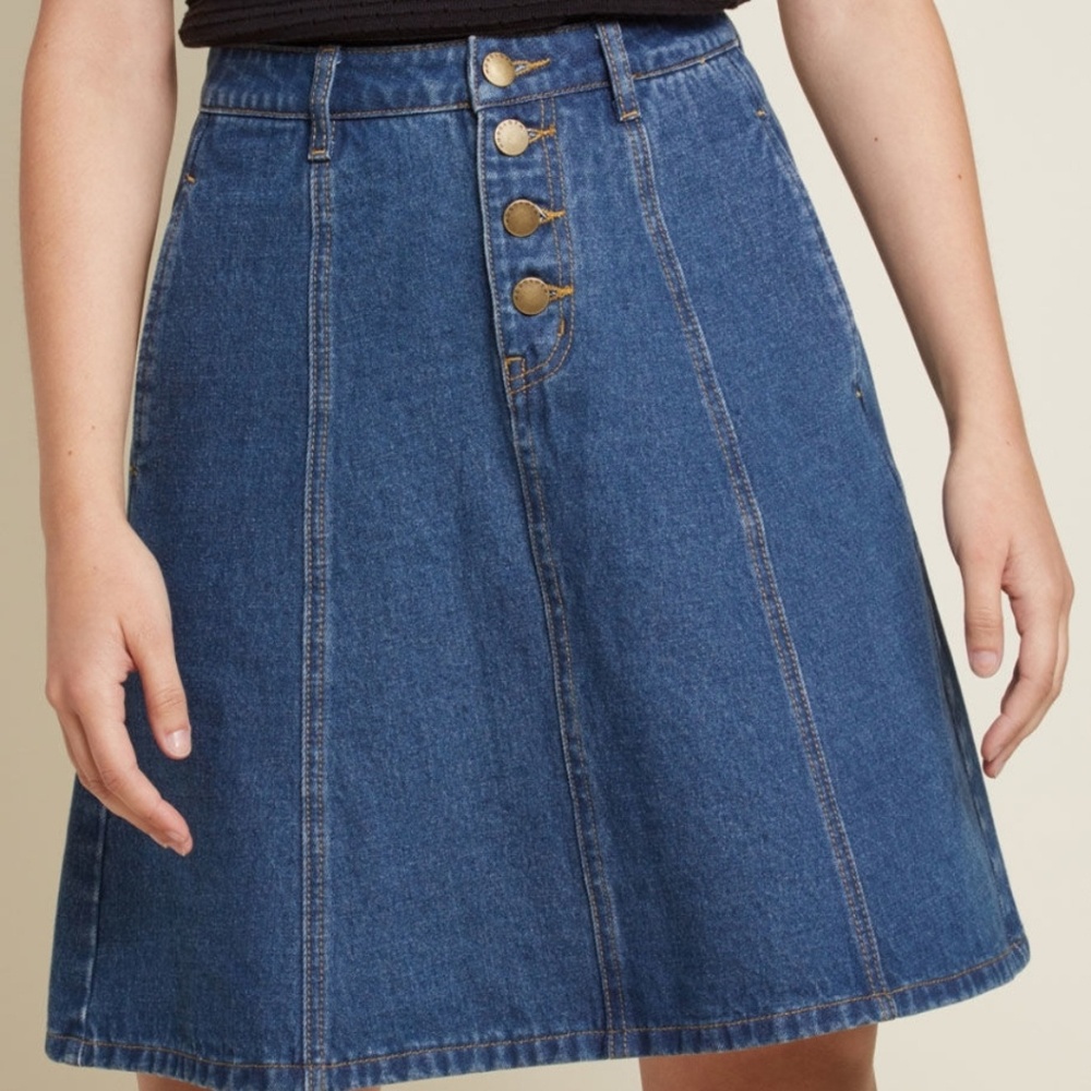 Modcloth Cute Comeback Denim A-line Skirt in Small